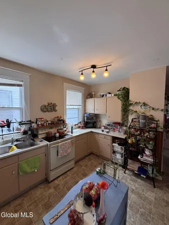 $324,900 | 20 Delaware Terrace, Albany, NY 12209