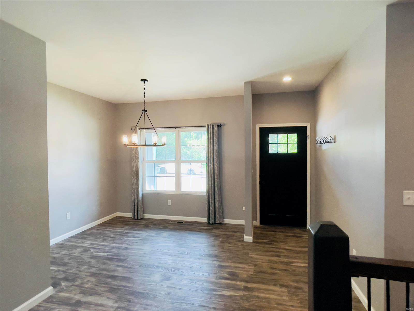 5200 Brook Road Alton, IL 62002 - Photo 2 of 21