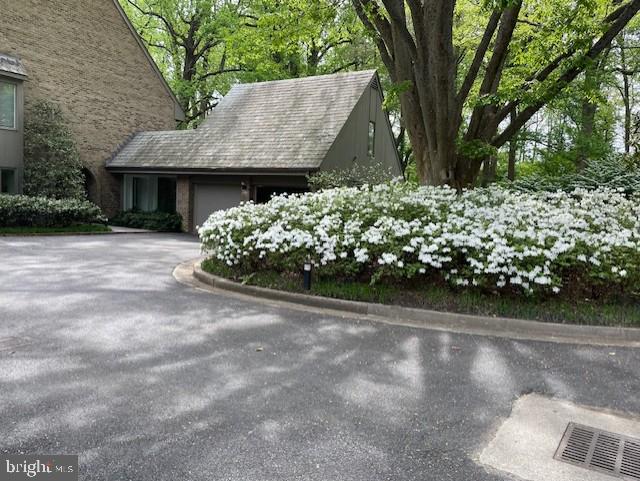 700 Belgrove Road McLean, VA 22101 - Photo 73 of 86 Beautiful Spring Time