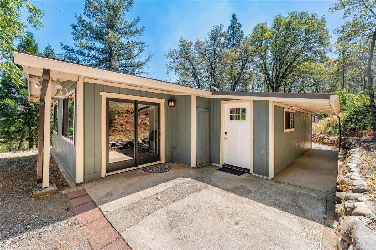 18149 Racy Road Lakehead, CA 96051 - Photo 1 of 26 Front