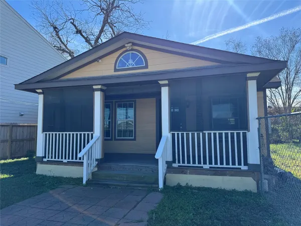 $1,600 | 512 Melbourne Street, Houston, TX 77022