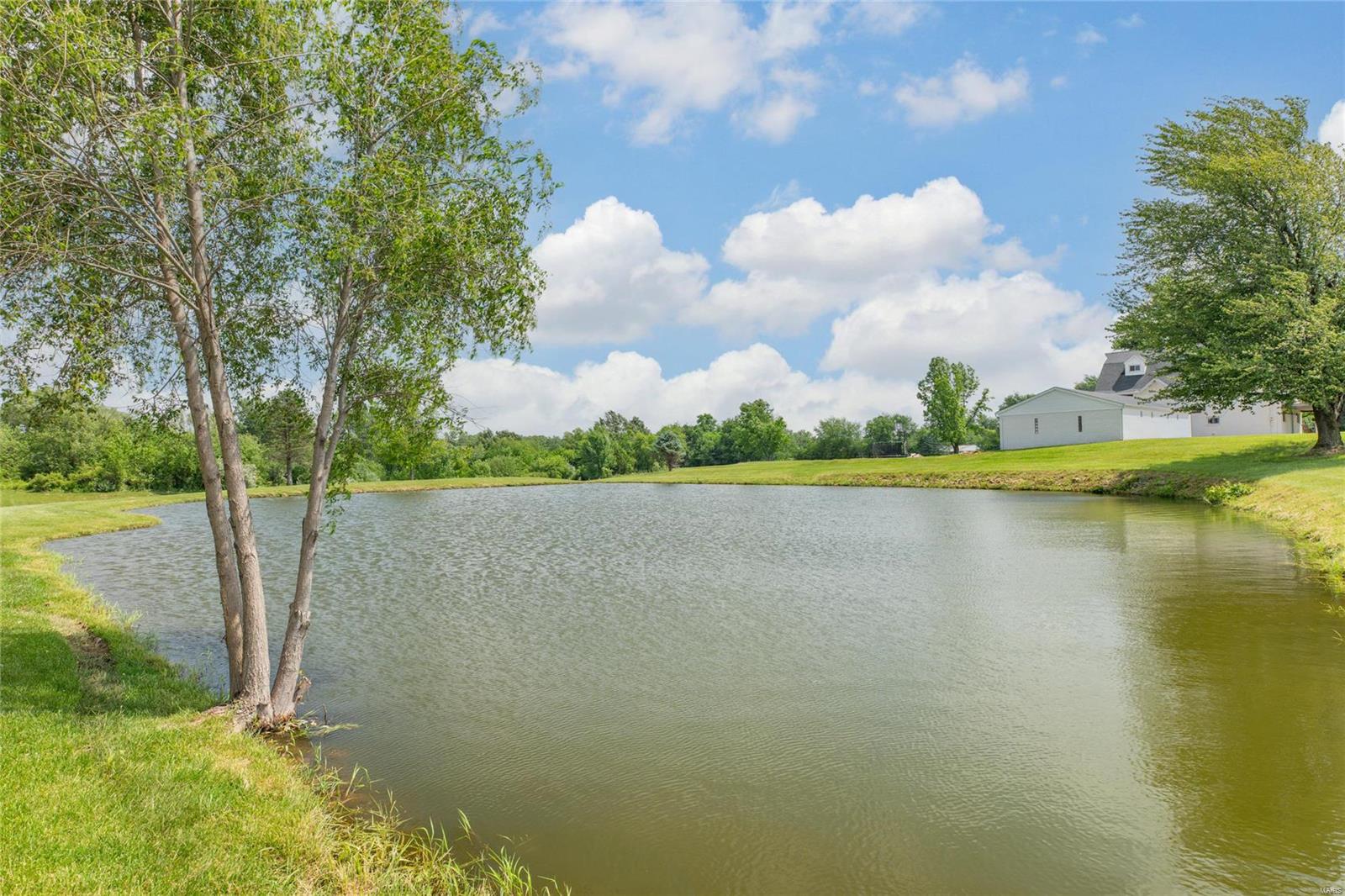 2908 Brighton Bunker Hill Road Brighton, IL 62012 - Photo 4 of 67 Gallery Image 4