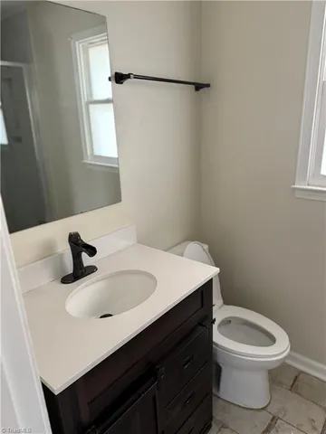 $1,750 | 2801 Lamroc Road, Greensboro, NC 27407