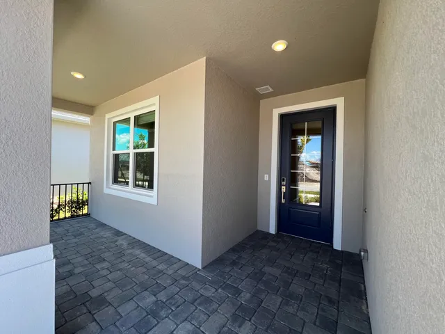 a view of a garage room