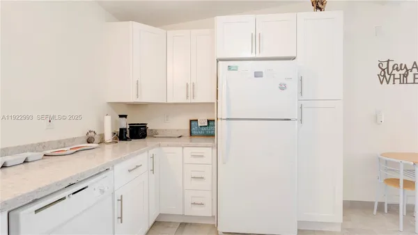 $824,900 | 137 Pacific Avenue, Tavernier, FL 33070