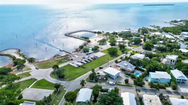 $824,900 | 137 Pacific Avenue, Tavernier, FL 33070