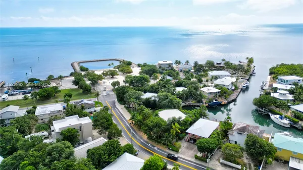 $824,900 | 137 Pacific Avenue, Tavernier, FL 33070