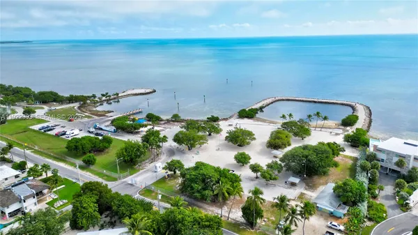 $824,900 | 137 Pacific Avenue, Tavernier, FL 33070