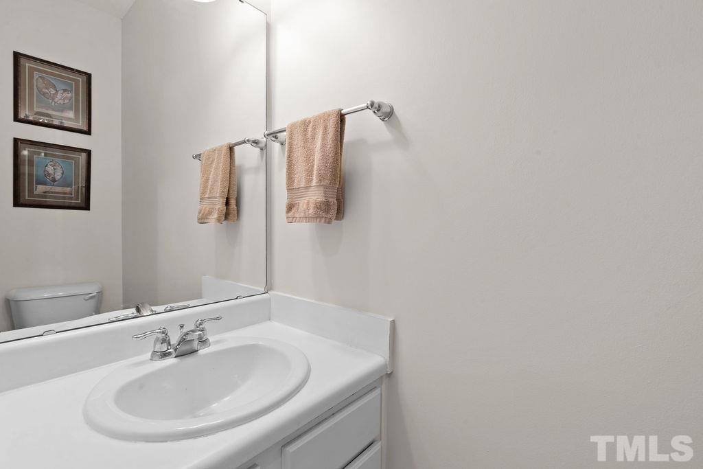 7033 Racine Way Raleigh, NC 27615 - Photo 11 of 30