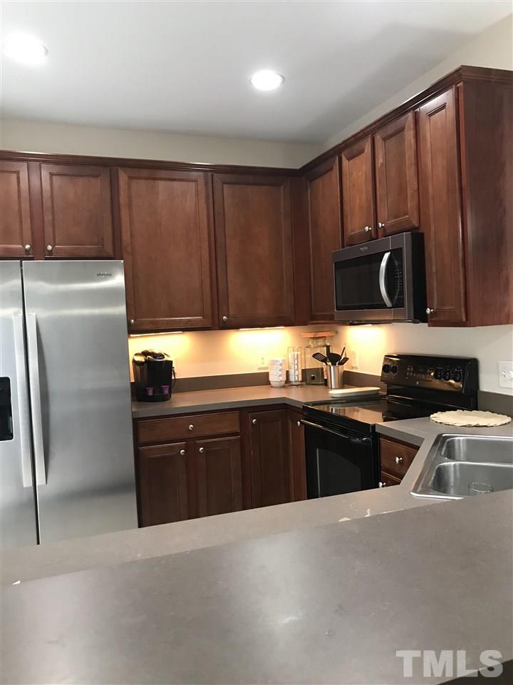 7033 Racine Way Raleigh, NC 27615 - Photo 4 of 30
