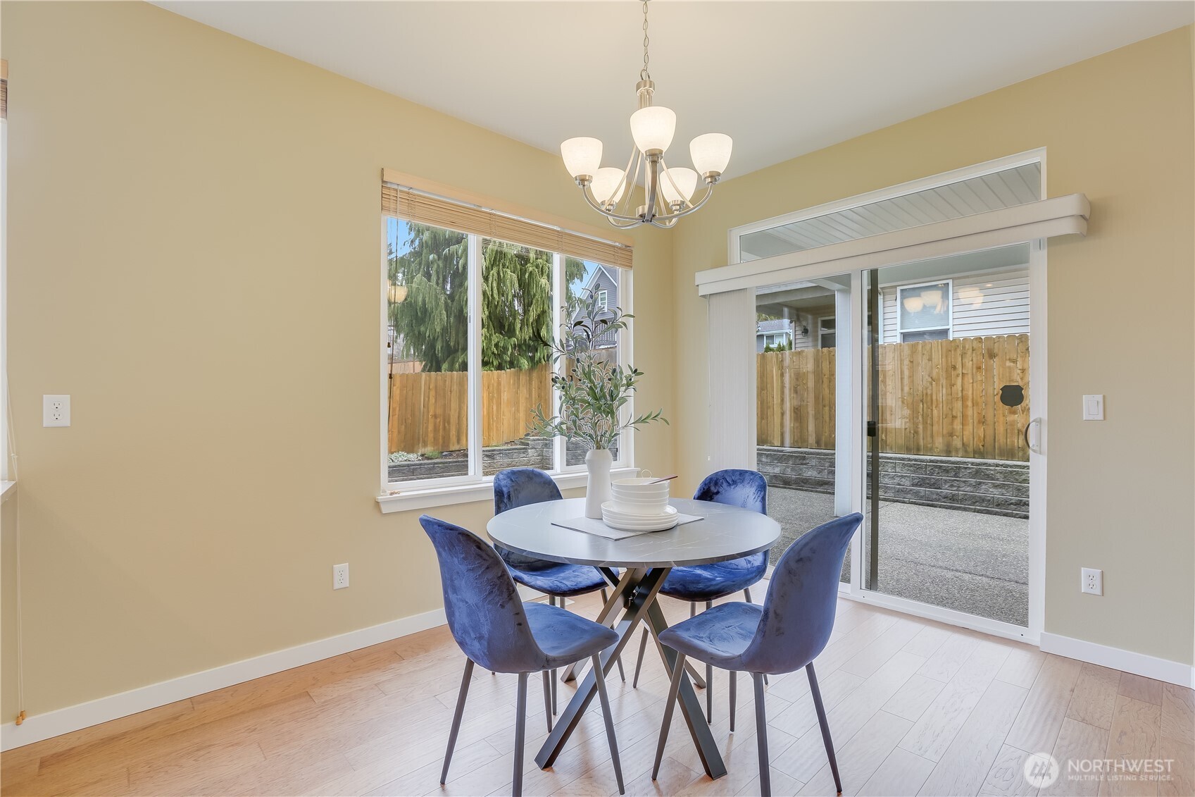 5006 Northeast 4th Place Renton, WA 98059 - Photo 14 of 35