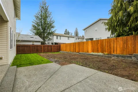 $888,000 | 5006 Northeast 4th Place, Renton, WA 98059