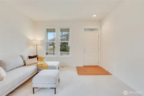 $888,000 | 5006 Northeast 4th Place, Renton, WA 98059