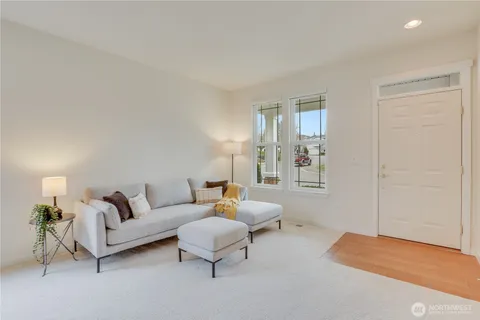 $888,000 | 5006 Northeast 4th Place, Renton, WA 98059