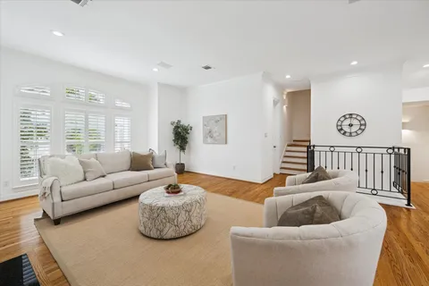 $888,000 | 2638 Wroxton Road, West University Place, TX 77005