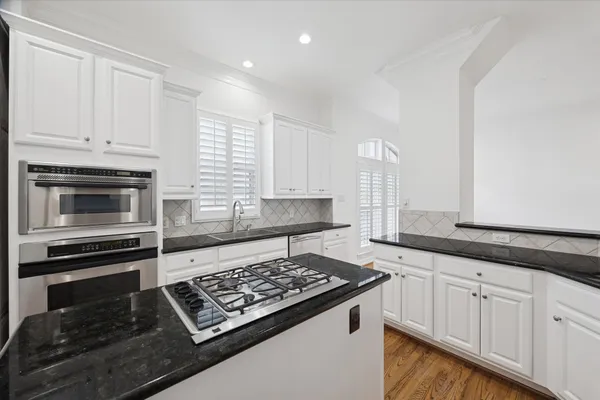 $849,000 | 2638 Wroxton Road, West University Place, TX 77005