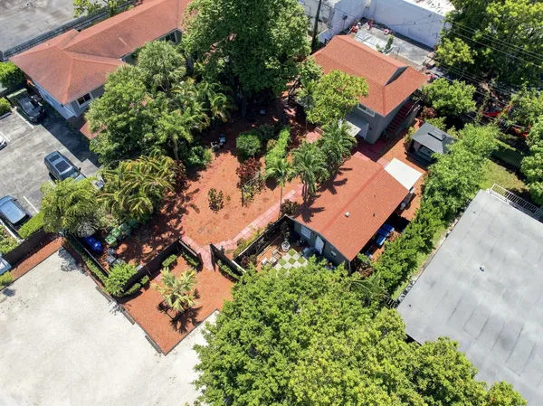 $1,199,000 | 1329 Northeast 5th Avenue, Fort Lauderdale, FL 33304