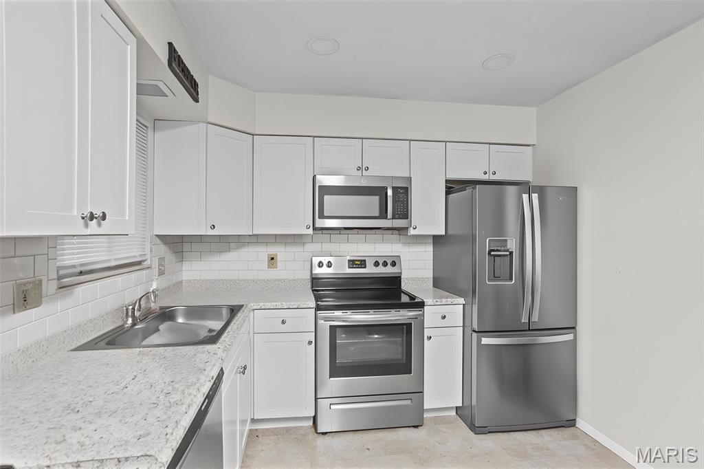 809 White Oak Drive O'Fallon, IL 62269 - Photo 10 of 16
