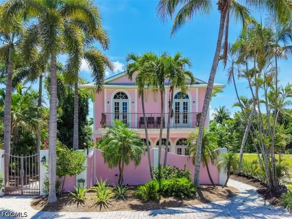 $2,695,000 | 16785 Captiva Drive, Captiva, FL 33924