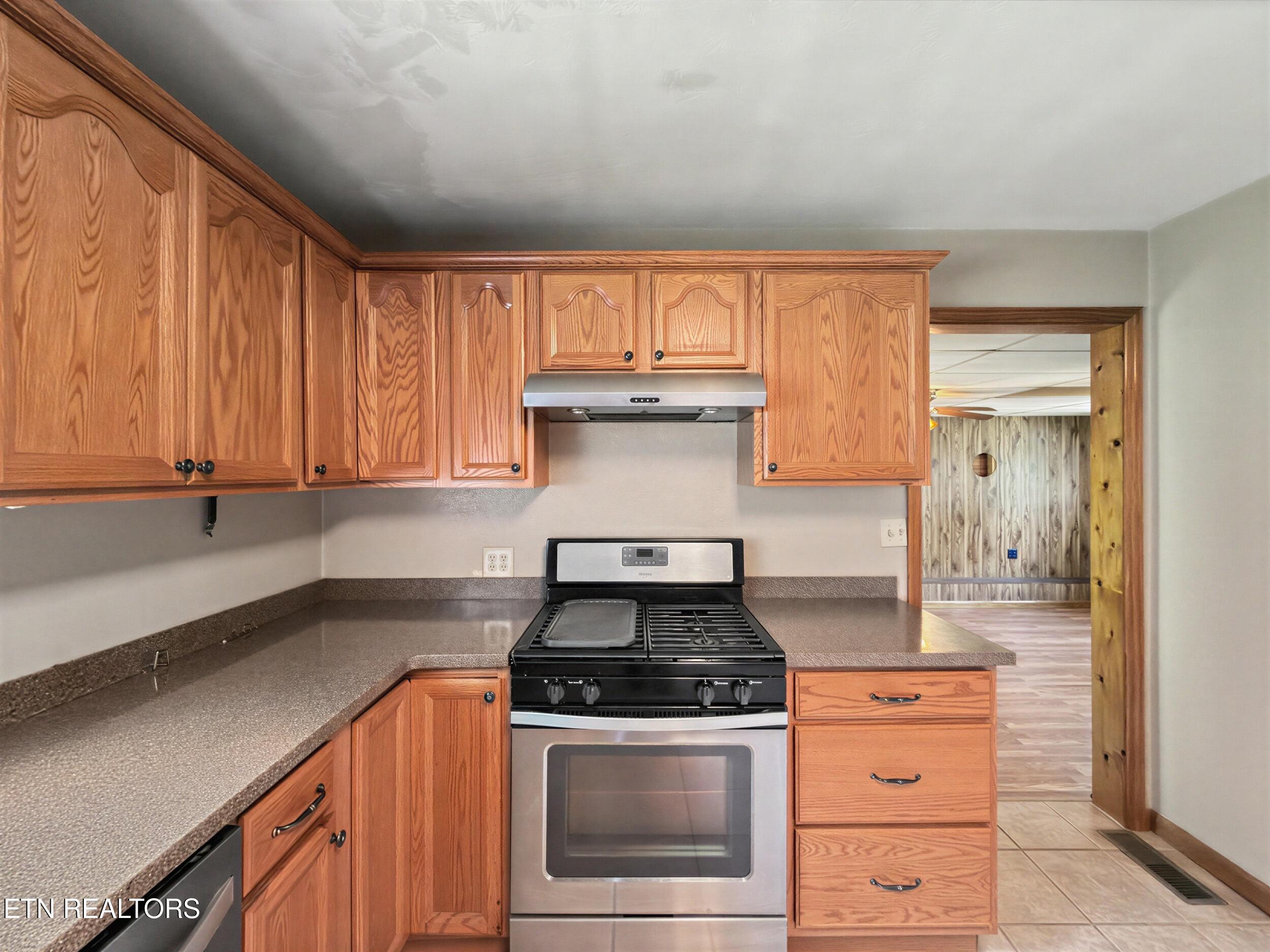 515 Morrell Street Newport, TN 37821 - Photo 12 of 44 15_(5)