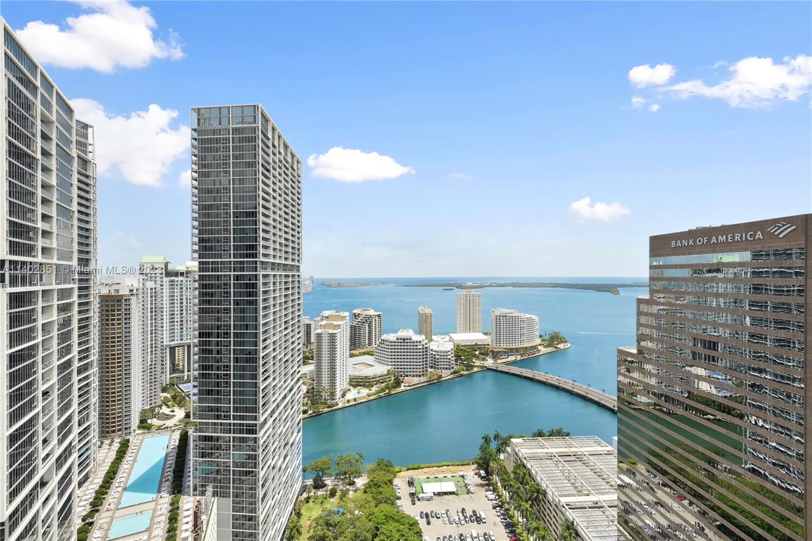 500 Brickell Avenue, Unit 2007 Miami, FL 33131 - Photo 20 of 31 a view of roof with city view