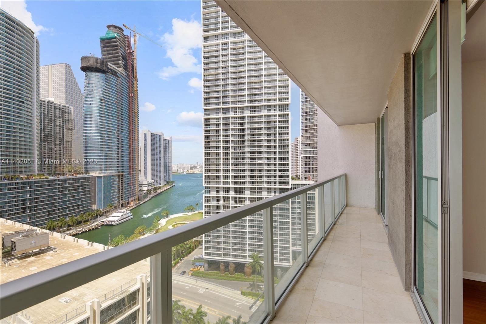 500 Brickell Avenue, Unit 2007 Miami, FL 33131 - Photo 5 of 31 a view of balcony with city view