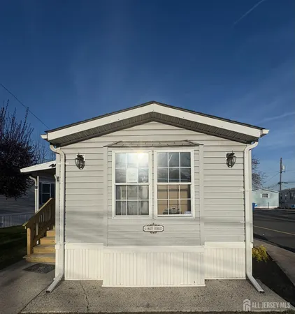 $175,000 | 3 Matt Street, Avenel, NJ 07001