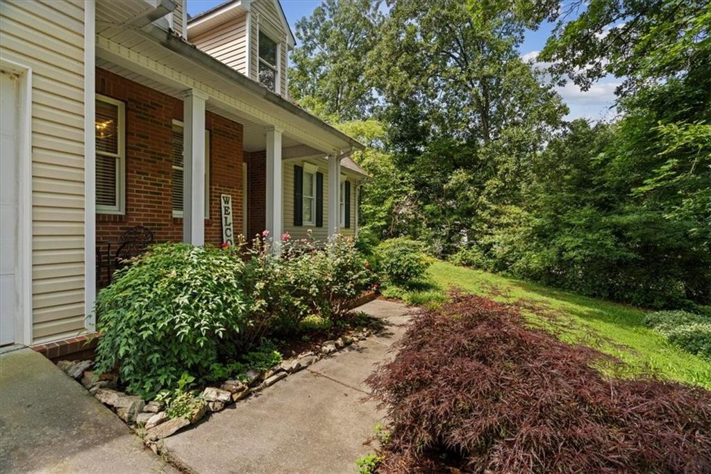 161 Hunters Trail Calhoun, GA 30701 - Photo 5 of 54