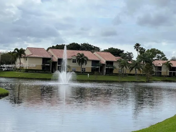 $180,000 | 1227 Southwest 46th Avenue, Unit 304, Pompano Beach, FL 33069