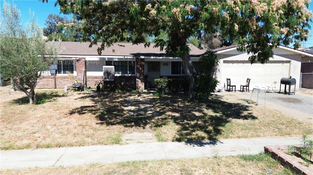 630 South Belden Street Rialto, CA 92376 - Photo 6 of 10 Front Entry