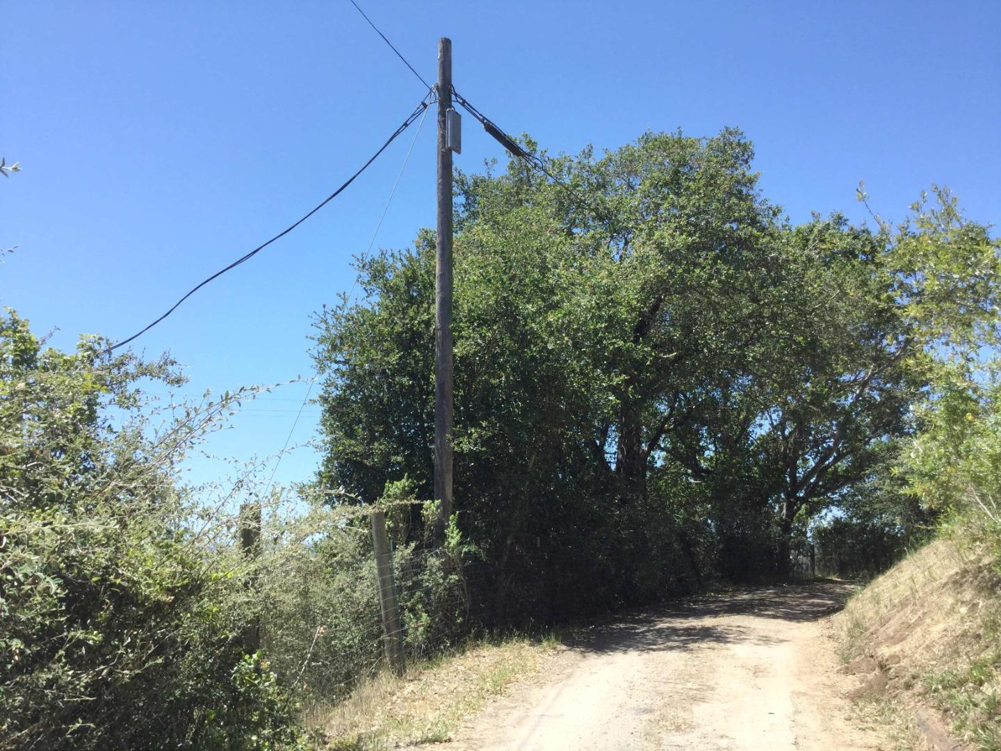 200 Valley View Road Watsonville, CA 95076 - Photo 17 of 17 a view of a yard
