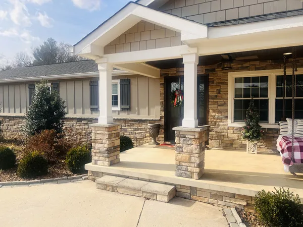 $369,900 | 300 Dekalb Street, McMinnville, TN 37110