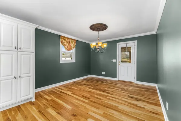 $369,900 | 300 Dekalb Street, McMinnville, TN 37110