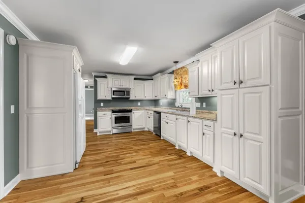 $369,900 | 300 Dekalb Street, McMinnville, TN 37110