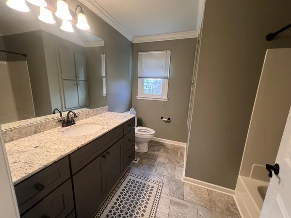 $369,900 | 300 Dekalb Street, McMinnville, TN 37110