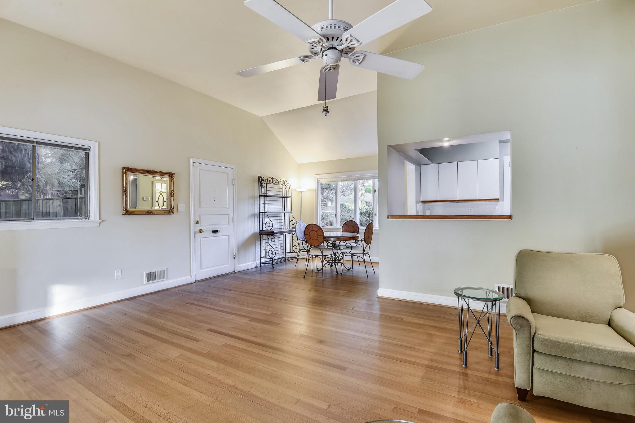 2300 King Place Northwest Washington, DC 20007 - Photo 9 of 52
