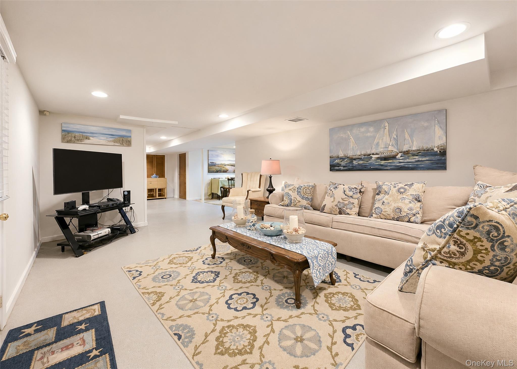 17 Beech Road Rocky Point, NY 11778 - Photo 15 of 26 Great Area For Watching TV.