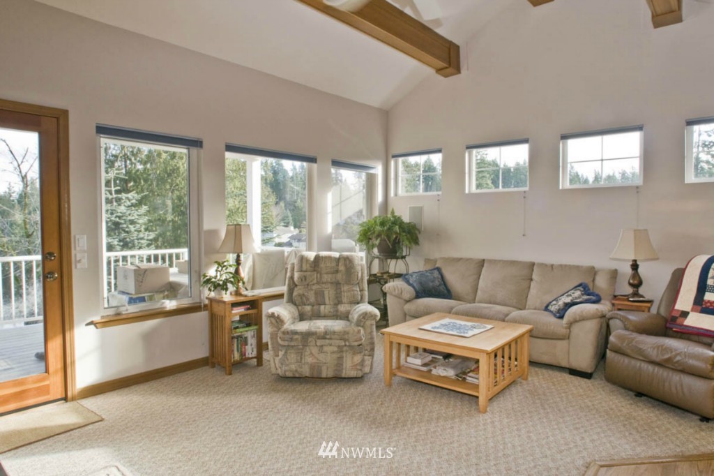 7936 Kelly Beach Road Southeast Olympia, WA 98513 - Photo 6 of 15 Gallery Image 6
