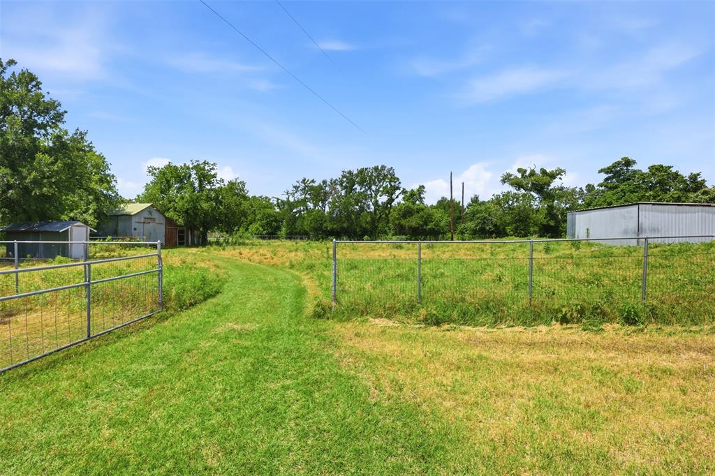 1009 El Rancho Rio Bridgeport, TX 76426 - Photo 14 of 40