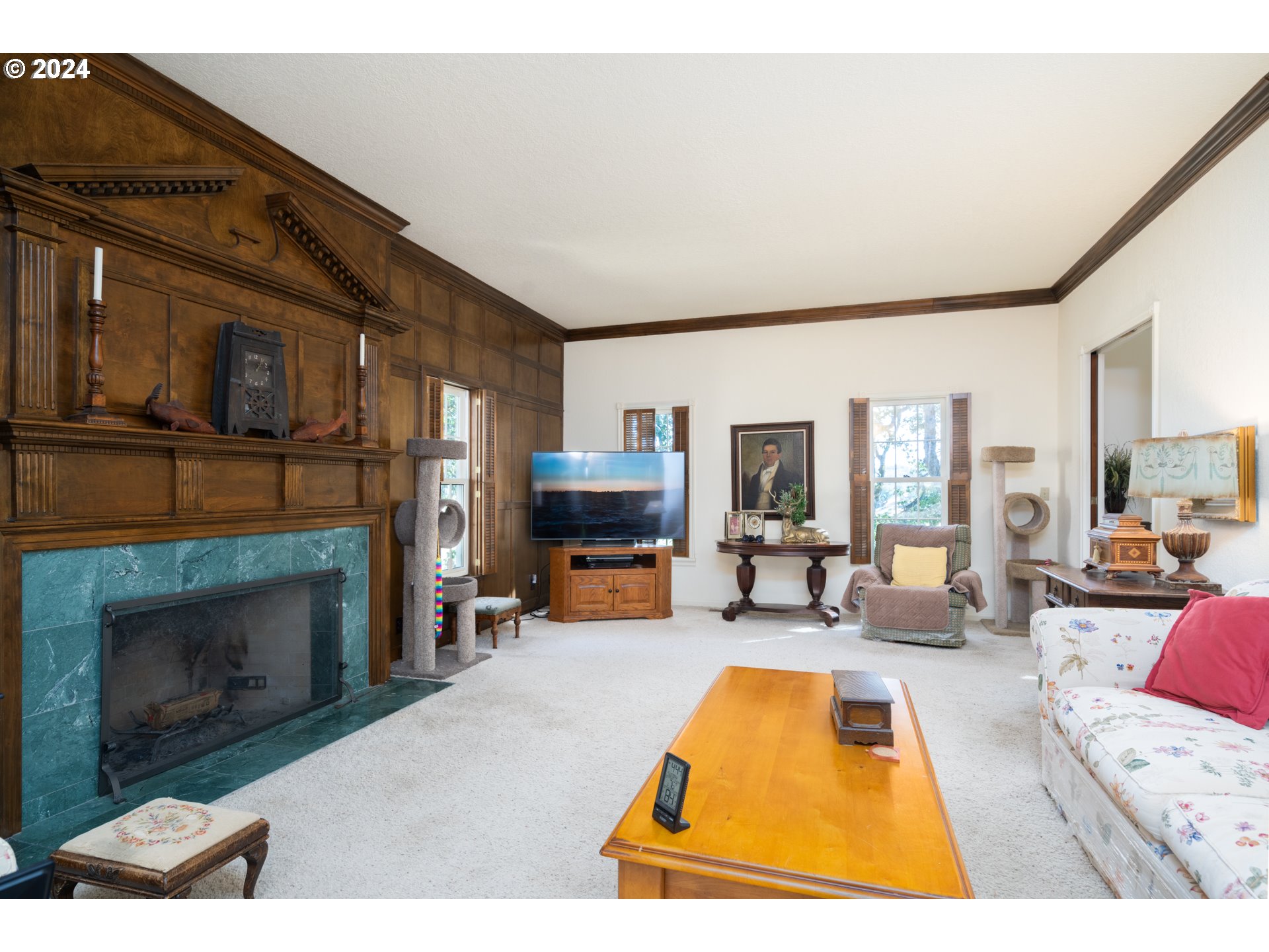 588 South Deer Creek Road Roseburg, OR 97470 - Photo 13 of 45 a living room with furniture and a fireplace