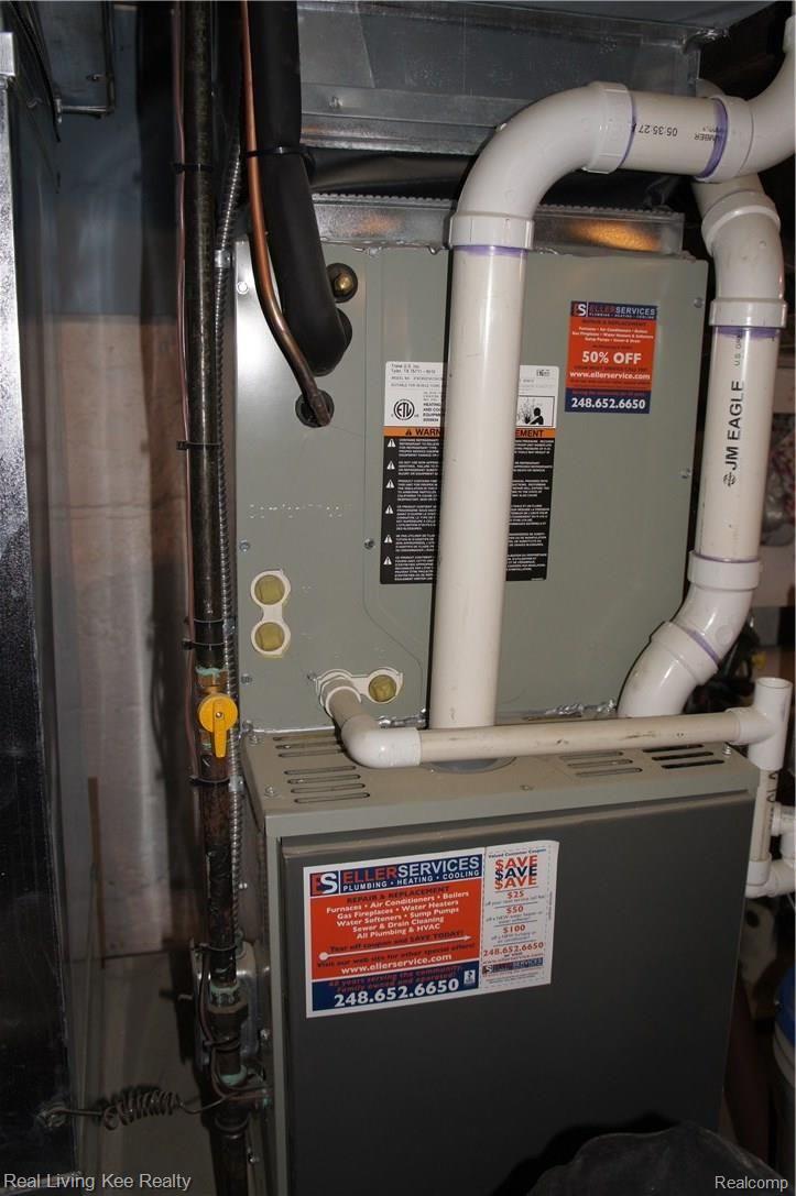 3855 Mildred Avenue Rochester, MI 48309 - Photo 28 of 29 3 years old High Efficiency Furnace