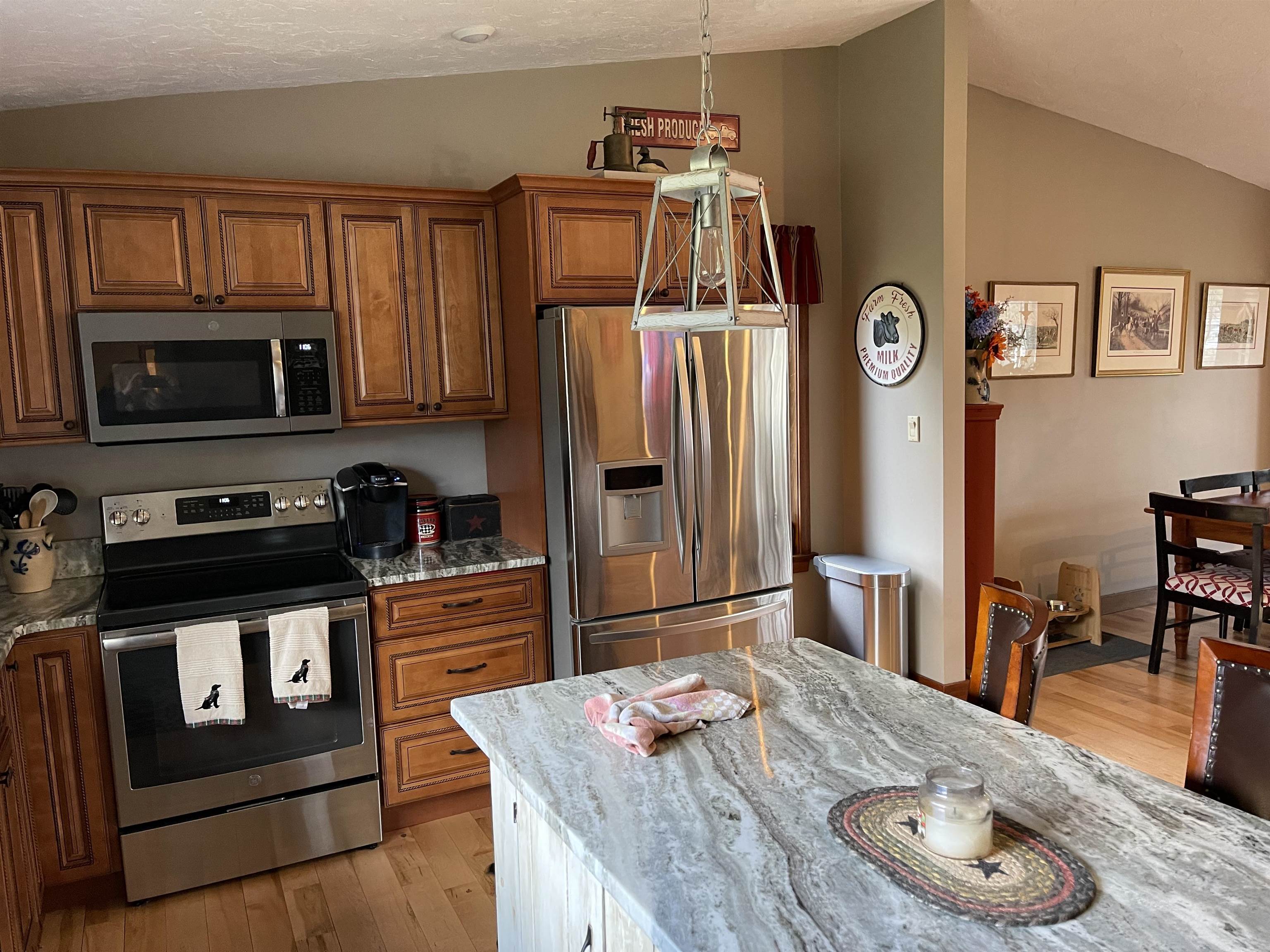 19 Old Kings Road Merrimack, NH 03054 - Photo 10 of 37