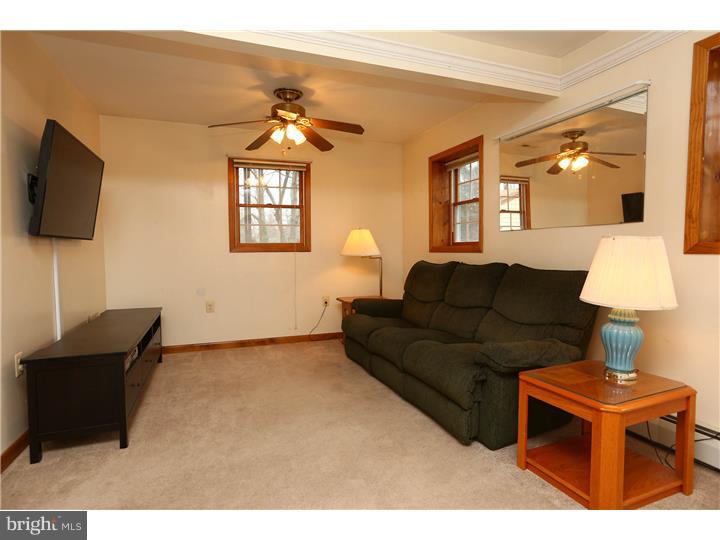 521 Windover Road Hatboro, PA 19040 - Photo 12 of 20 Family Room