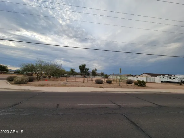 $315,000 | 2090 West Superstition Boulevard, Unit 25, Apache Junction, AZ 85120