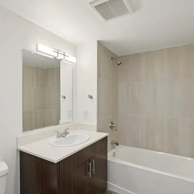 3130 Heritage Trail, Unit 1119 Denton, TX 76201 - Photo 34 of 39 Full bath featuring shower / bathtub combination and vanity
