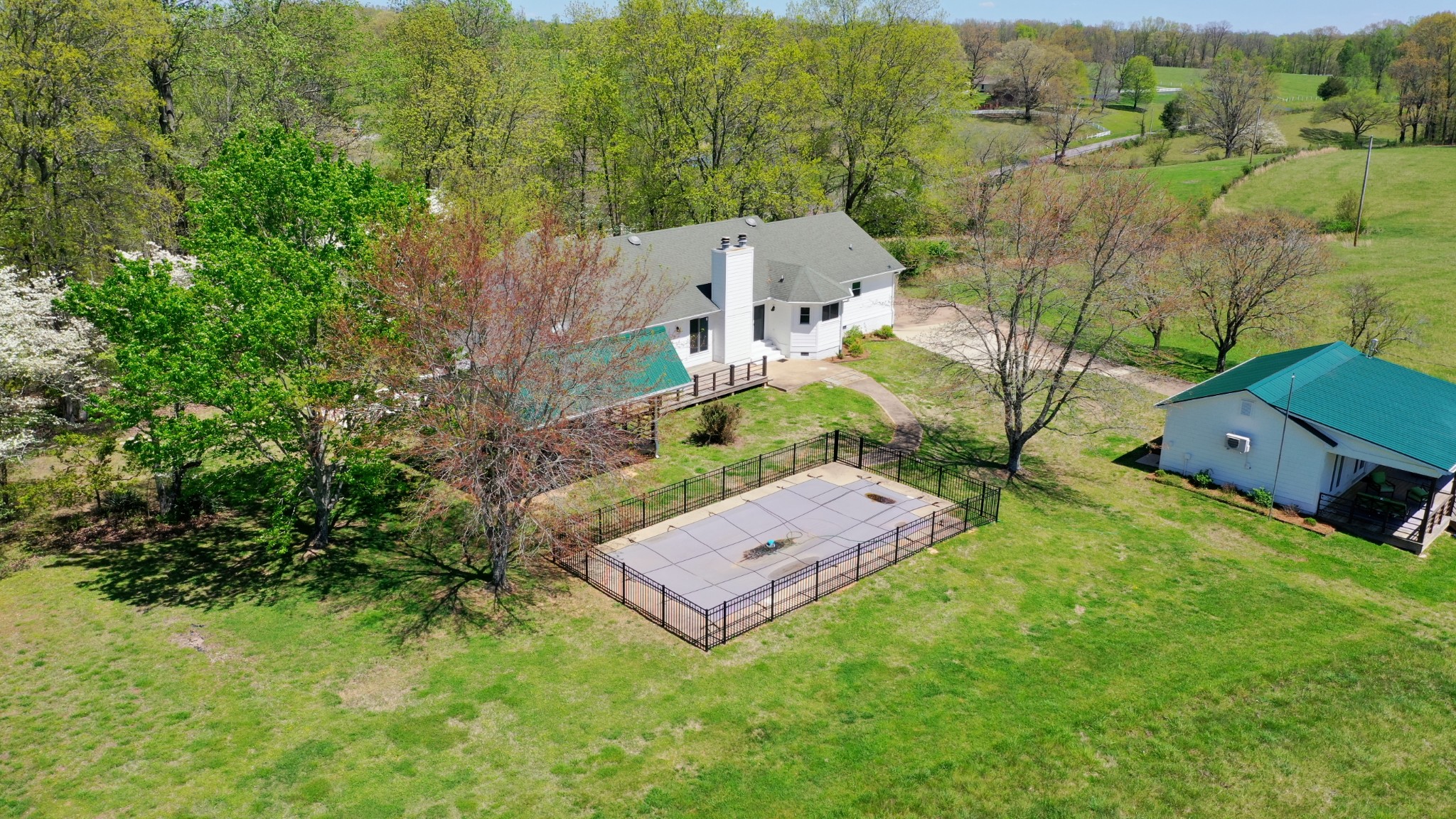 560 Big Spring Hollow Road Pulaski, TN 38478 - Photo 40 of 41 an aerial view of a house with a yard