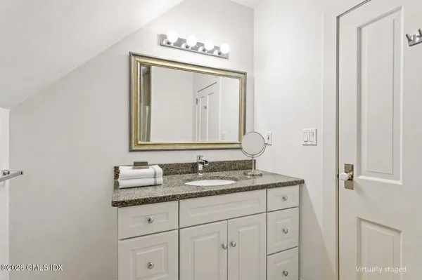$6,950 | 98 Byram Shore Road, Unit CARRIAGE HOUSE, Greenwich, CT 06830