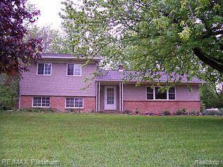 4944 West Marr Road Howell, MI 48855 - Photo 1 of 1 It's Nifty and Thrifty