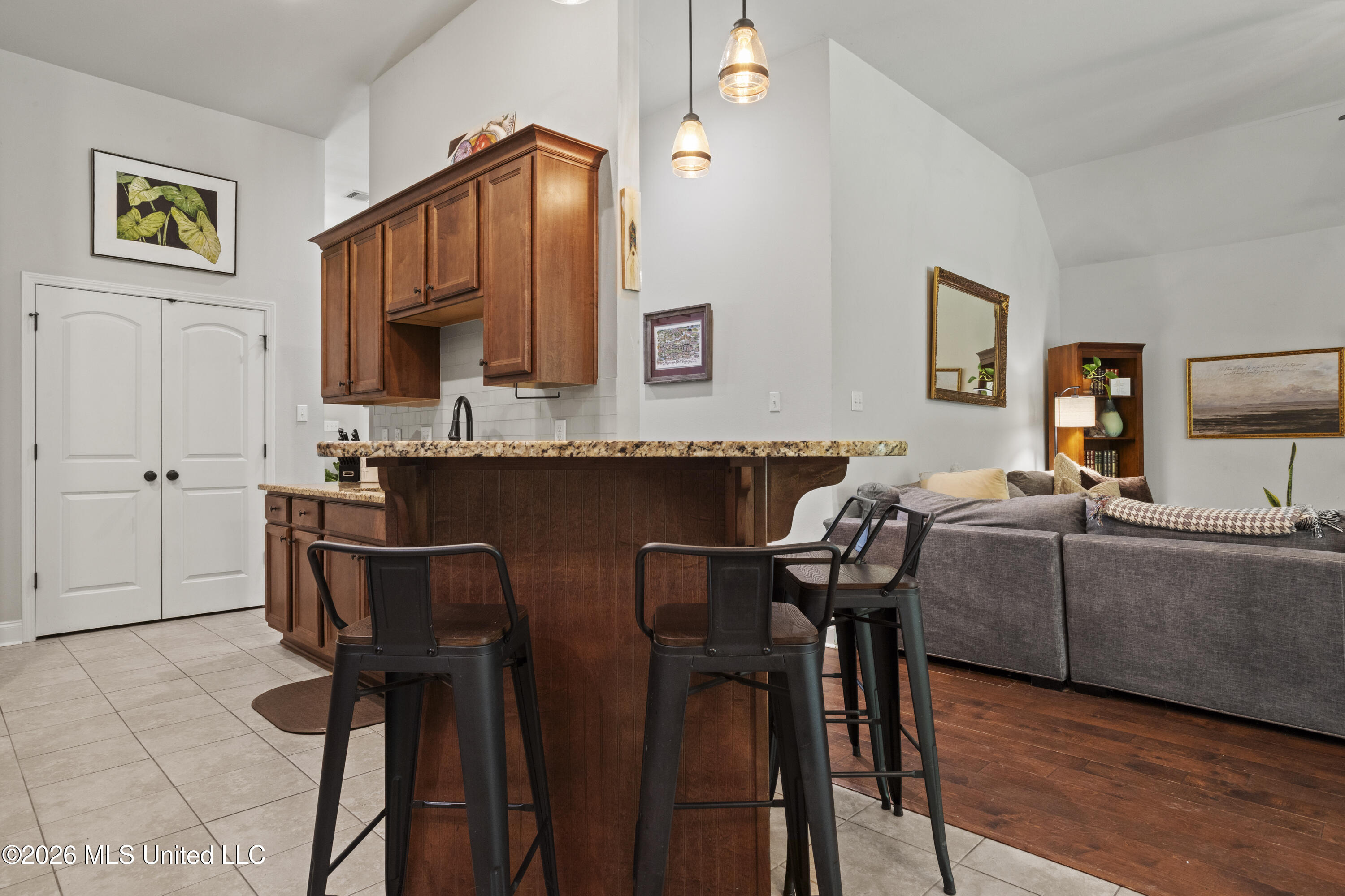 892 Reunion Pl Circle Biloxi, MS 39532 - Photo 11 of 30 Open Kitchen