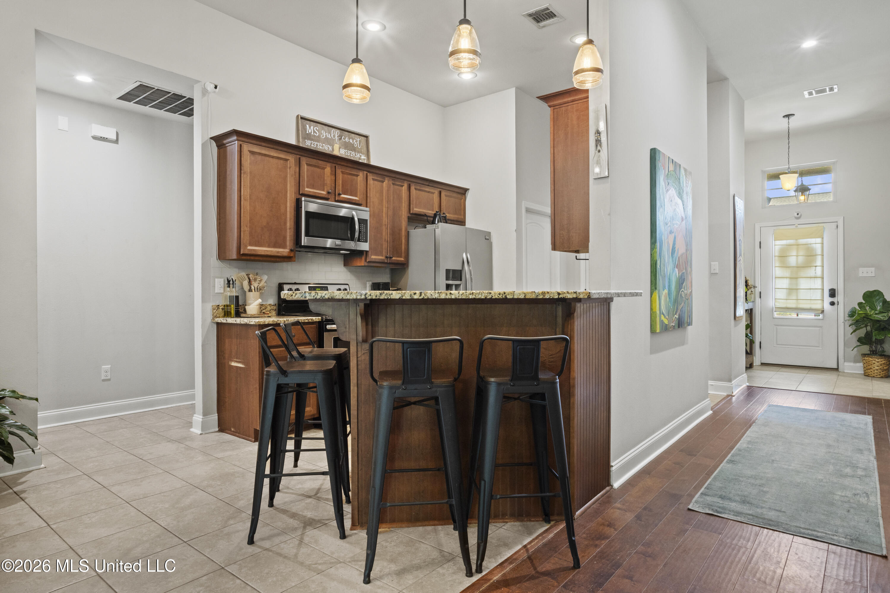 892 Reunion Pl Circle Biloxi, MS 39532 - Photo 10 of 30 Open Kitchen